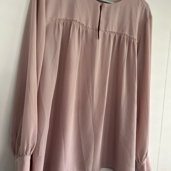 Ann Taylor Factory Blush Pink Blouse Top Size Large - Picture 2 of 11